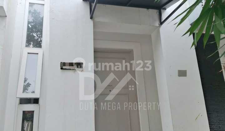 Rumah Siap Huni di Cluster Favorite Tenang Graha Raya Bintaro SHM