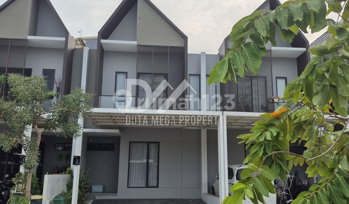 Rumah Cantik Milenial Melia Hyra Graha Raya Bintaro Jaya Asriapik
