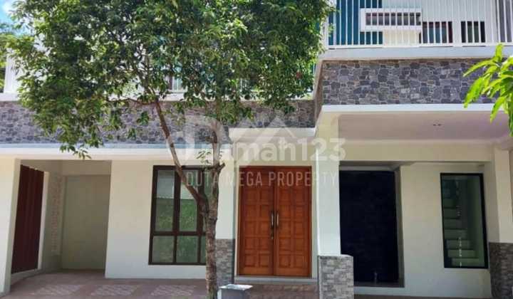 Hoek Rapi House, Move-In Ready, Discovery Area Sector 9 Bintaro Jaya. 2