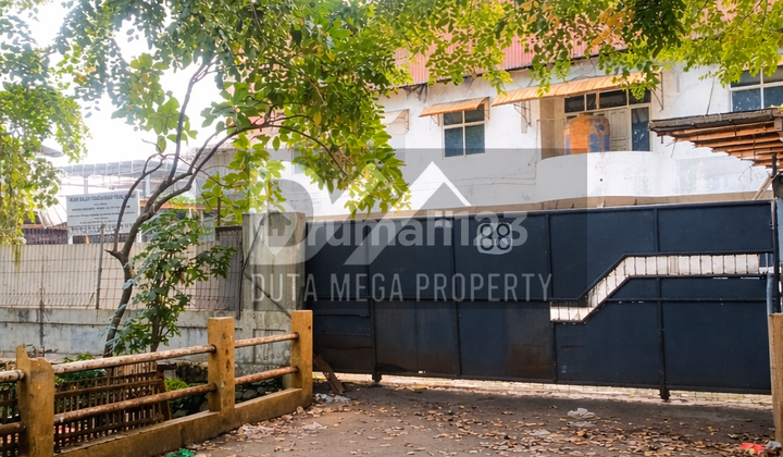 Flood-Free, Warehouse, Freehold Title, Close to Soetta Airport Access