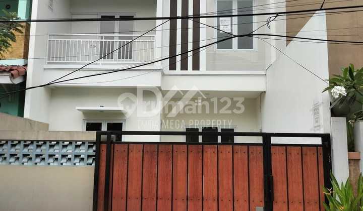 Rumah Brand New Murah Strategis Di Graha Raya Bintato Jaya Nyaman