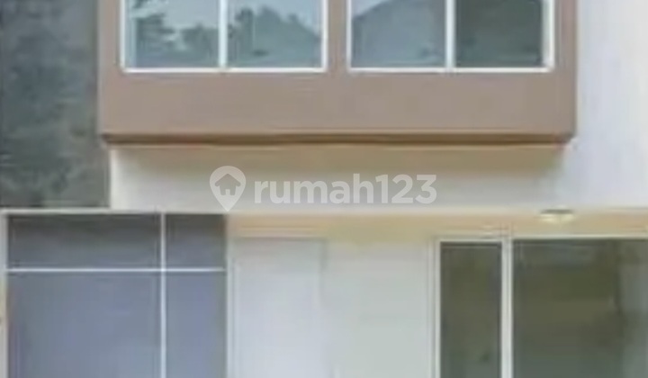 Neat Ready-to-Occupy House in Cluster Fortune Terrace, Graha Raya Bintaro 2