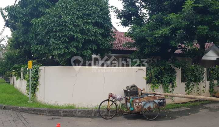 Rumah Posisi Hoek Dekat Toll Di Vila Melati Mas Tangerang Selatan 2