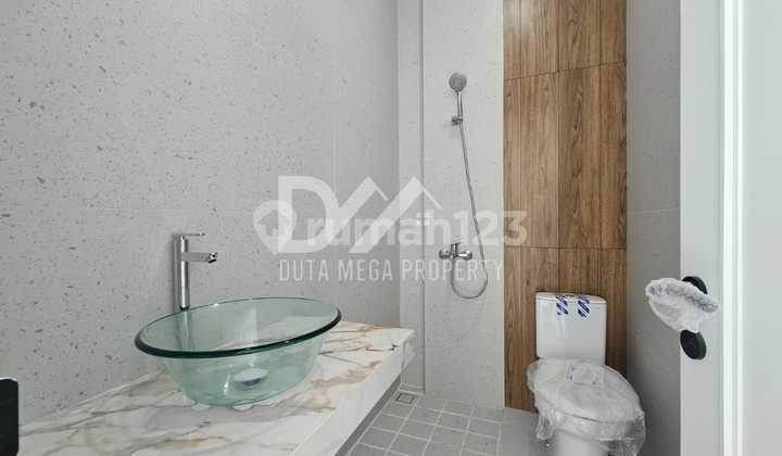 Rumah Brand New Design Modern Dalam Cluster Emerald Bintaro Jaya. Rumah Brand New Design Modern Dalam Cluster Emerald Bintaro Jaya.