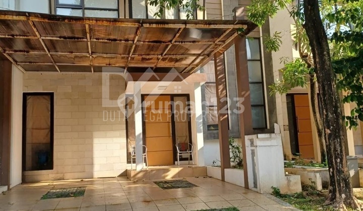 For Sale: Strategically Located Ready-to-Occupy House in Discovery Bintaro with Backyard For Sale: Strategically Located Ready-to-Occupy House in Discovery Bintaro with Backyard