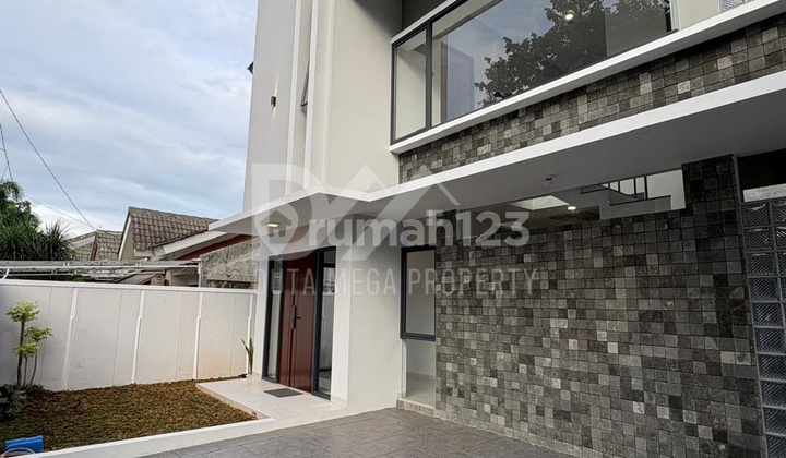For Sale Modern Brand New House in Kencana Loka BSD Semi Furnished 2