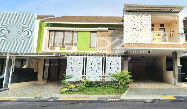 Rumah Cantik 2 Lantai Lokasi Premium Di Graha Raya  1