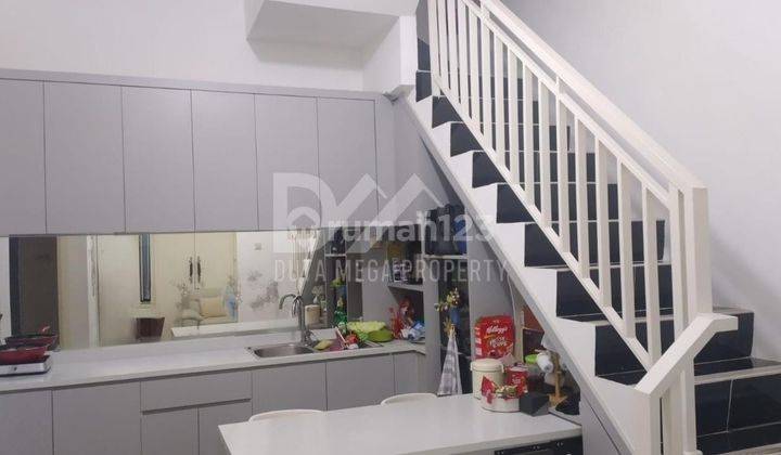 Rumah Cantik Terawat Di Perumahan Bunga Residence Dekat Graha Raya 2