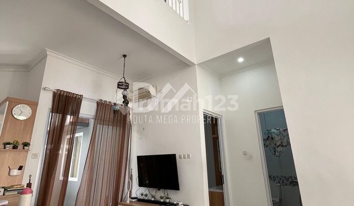 For Sale Luxurious, Well-Maintained, Fully Furnished House, KPR Available, Comfortable