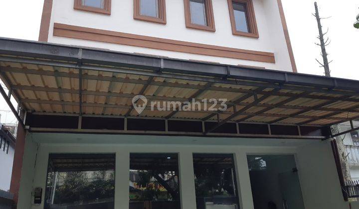 Perkantoran 3 Lantai di Surya Sumantri, Bandung 190 M Bagus SHM 2