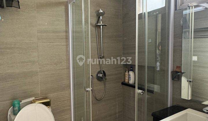 Rumah 2 Lantai 8x12.5 Semi Furnished di Pantai Indah Kapuk 2, Jakarta Utara 2