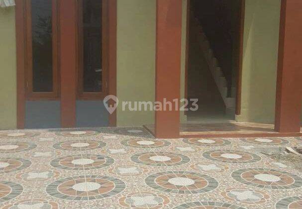 Rumah dijual di Harapan Indah, Bekasi kondisi bagus 2