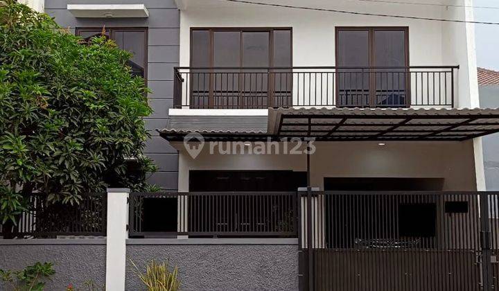 Rumah di Perumahan Metland Menteng , Ujung Menteng, Kec. Cakung, Kota Jakarta Timur, Daerah Khusus Ibukota Jakarta 13960 2 Lantai SHM Bagus strategis 1