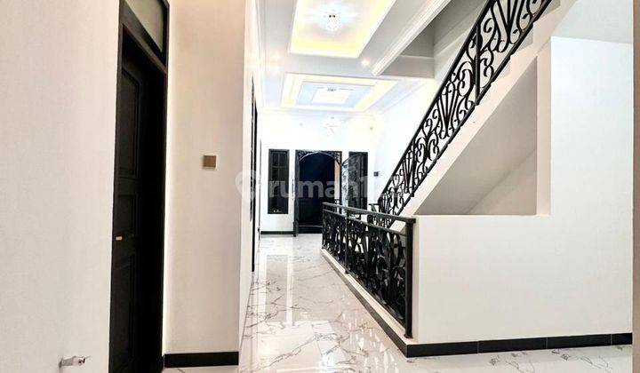 Rumah Semi Furnished Baru di Jl. Pulomas Barat Jakarta Timur , Pulomas 2