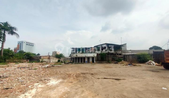 For rent roadside land in Pulogebang. For rent roadside land in Pulogebang.