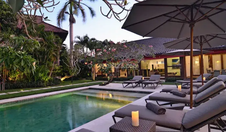 SHM 5 Bedroom Villa with Spacious Garden in Bumbak Umalas, Bali 1