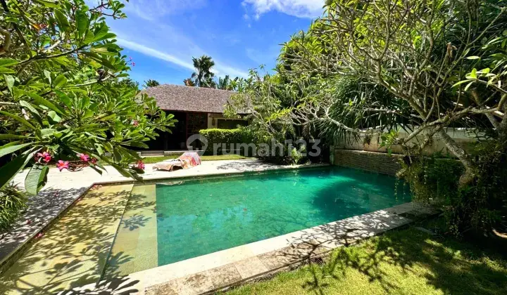 SHM 5 Bedroom Villa with Spacious Garden in Bumbak Umalas, Bali 2