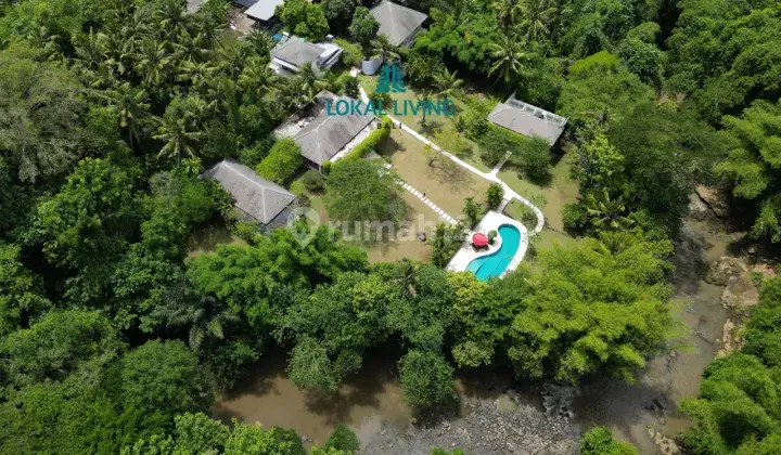 3 Kt Villa Surrounded by River With Spacious Garden in Yeh Gangga HP 2