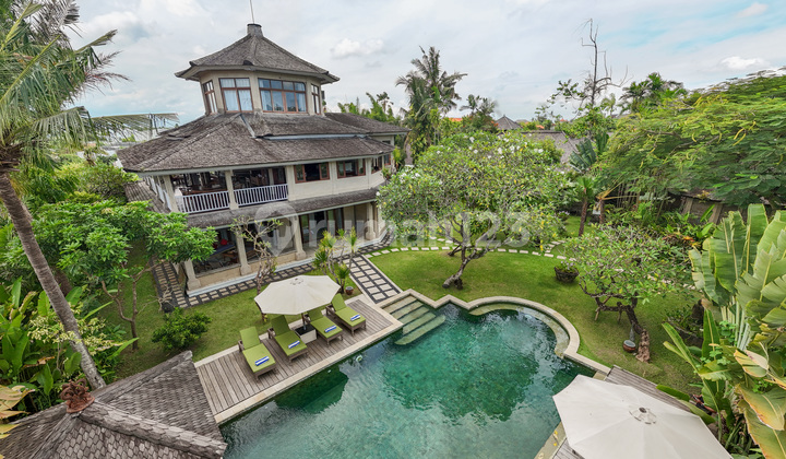 Villa Umalas 5 Kamar Lahan 15 Are - Tenang - Daerah central Kuta Utara Villa Umalas 5 Kamar Lahan 15 Are - Tenang - Daerah central Kuta Utara