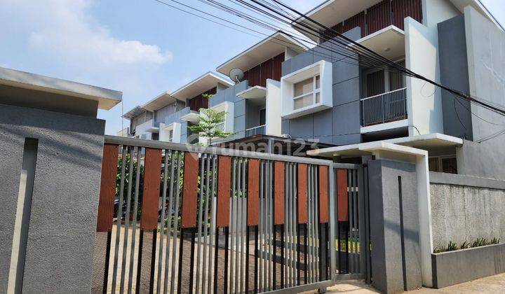 Rinan Town House Lokasi Strategis Selangkah Ke Gerbang Tol Kukusan Depok 1