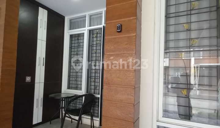 Rumah 2,5 Lantai Siap Huni Di Bunderan 5 Citra Raya 2