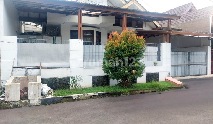 Rumah Siap Huni Dalam Komplek yang Asri Rumah Siap Huni Dalam Komplek yang Asri