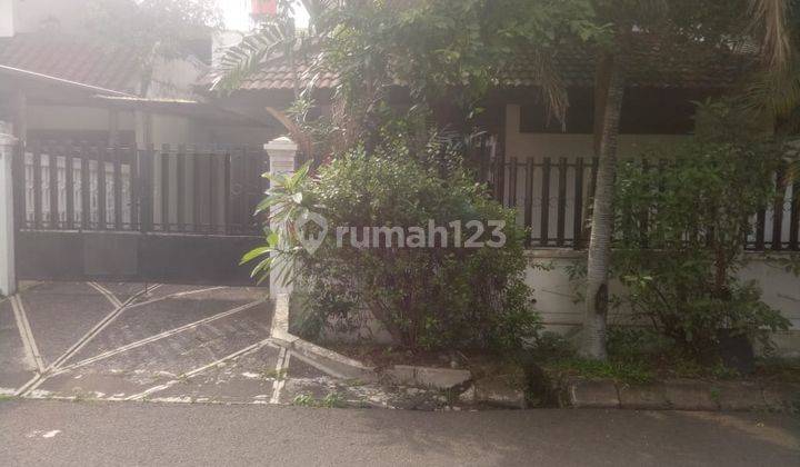 Rumah 2 Lantai di Alam Permai, Jakarta Selatan 1