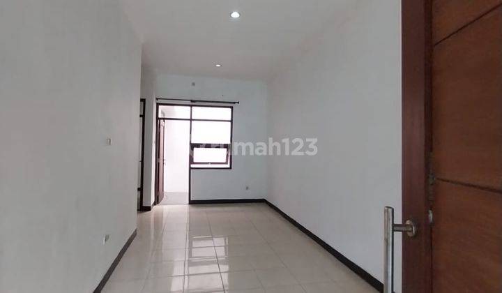 Jarang Ada Rumah Modern Minimalis di Cluster Riung Bandung Kota Bandung 2