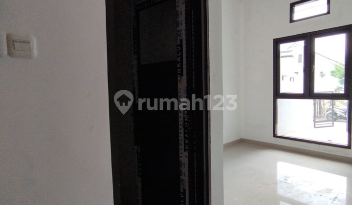 Rumah baru modern siap huni di arcamanik 800jtan 2