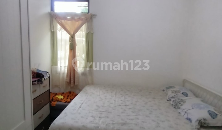 Modern Minimalist House in Antapani City Mas 2