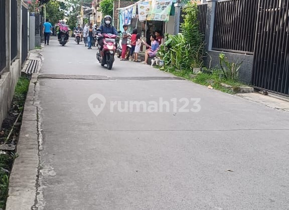 Guaranteed Cheap House in Jatihandap Suitable for Business 2