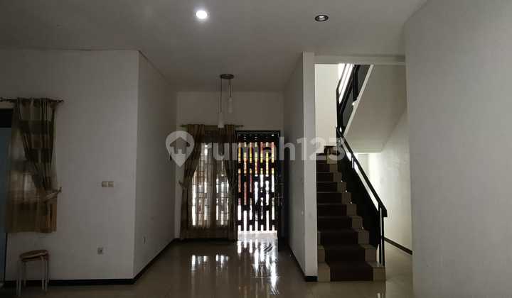 Rumah Murah 2 Lantai di Cluster Grand Sharon 2