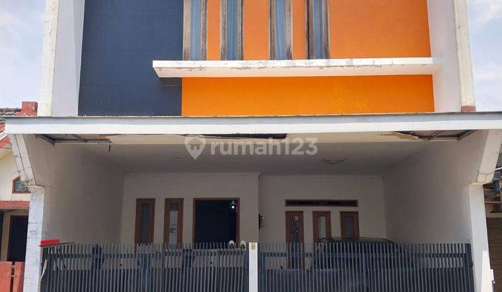 Rumah 2lantai 800jt an di Bumi Adipura Tahap Depan 1