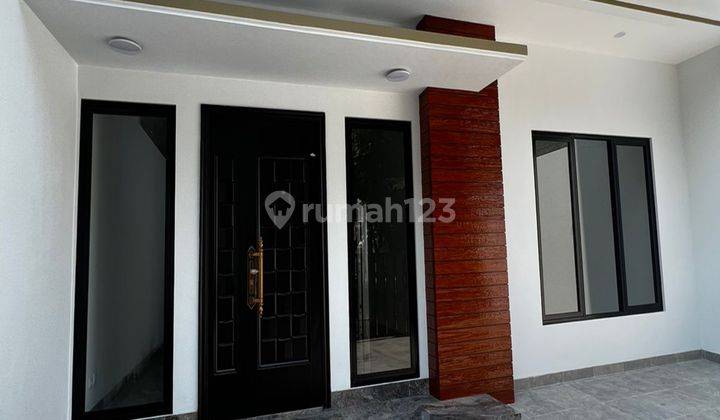 Dijual Rumah Cantik 2 Lantai Di Griya Loka 1