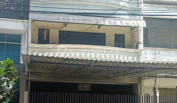 Ruko Luas Lebar 6.5M2, Lokasi Ramai, Tomang, Jakarta Barat