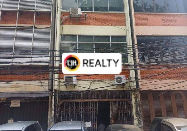 Ruko 4 Lantai Lokasi Komersil di Petojo Utara, Jakarta Pusat 1