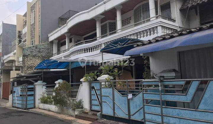 Rumah Lokasi Strategis Dan Nyaman, Tomang Jakarta Barat 2