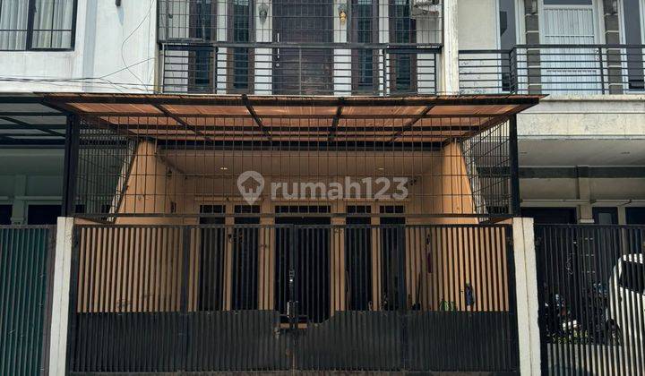 Rumah Bagus Nyaman, Dekat Perkantoran, Tomang Hero Jakarta Barat 1