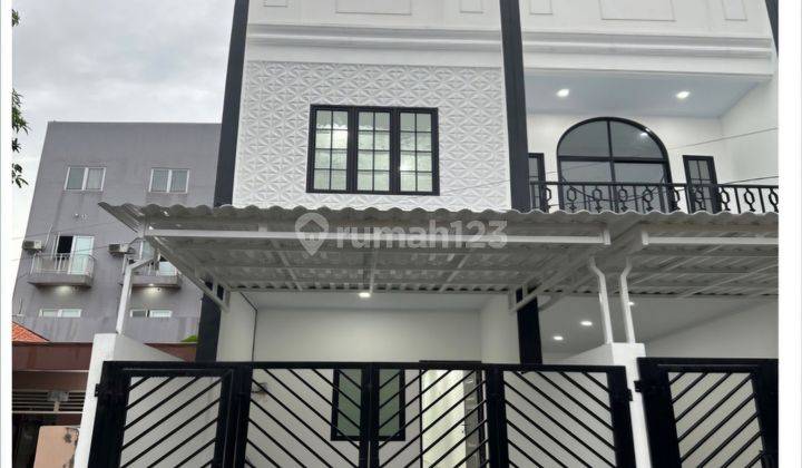 Rumah Baru Modern Minimalis, Tanjung Duren, Jakarta Barat 1