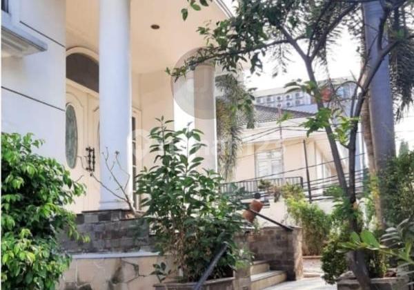 Sell luxurious 3-story house, comfortable, NJOP, Petojo, Gambir, Central Jakarta. 2