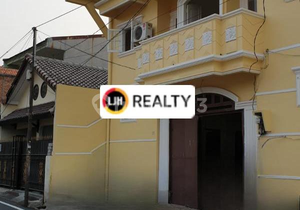 RUMAH Kost siap huni , lokasi strategis di Tebet, Jakarta Selatan