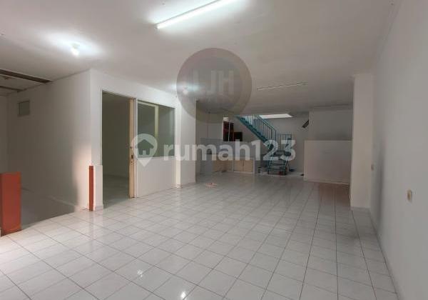 Jual Cepat! Townhouse Cocok Unt Usaha & Tinggal, Tomang, Jakarta Barat.