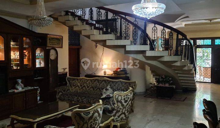 Rumah Besar di Jalan Utama Tomang Jakarta Barat 2