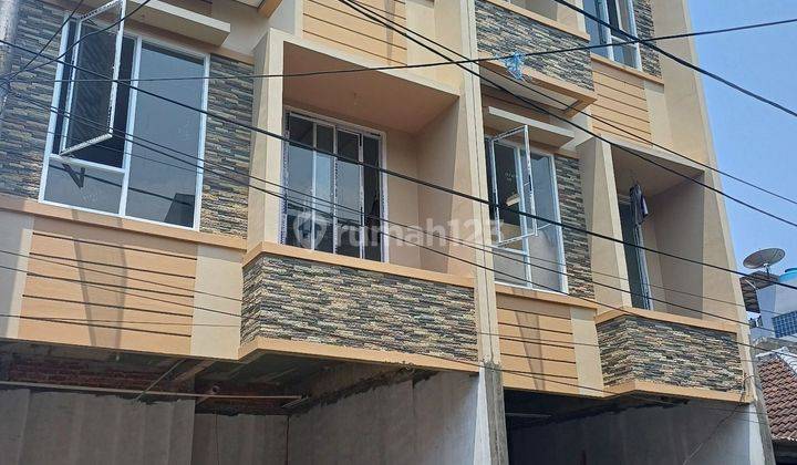 Rumah Baru Cantik Minimalis, Nyaman, Mandala Tomang Jakarta Barat 1