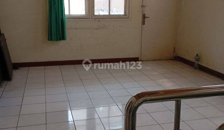 Rumah 2 Lantai di Tomang Jakarta Barat 2