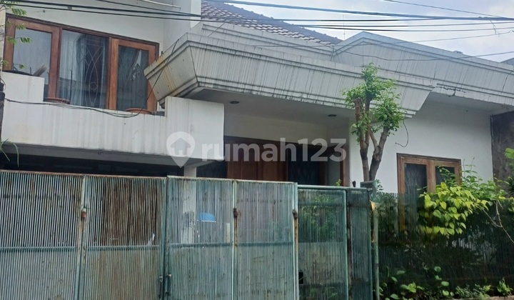 Rumah Siap Huni Lokasi Nyaman, Hero Tomang, Jakarta Barat Rumah Siap Huni Lokasi Nyaman, Hero Tomang, Jakarta Barat