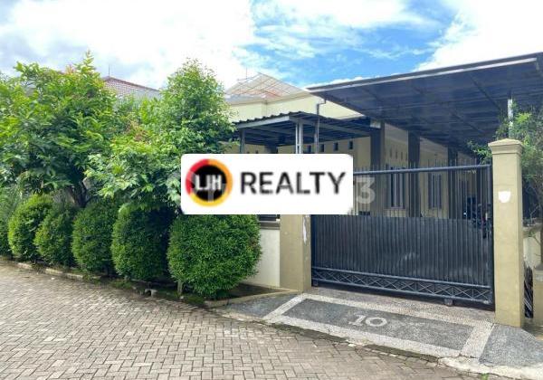 Rumah Bagus Komplek Islamic Village Karawaci, Tangerang, Banten Rumah Bagus Komplek Islamic Village Karawaci, Tangerang, Banten