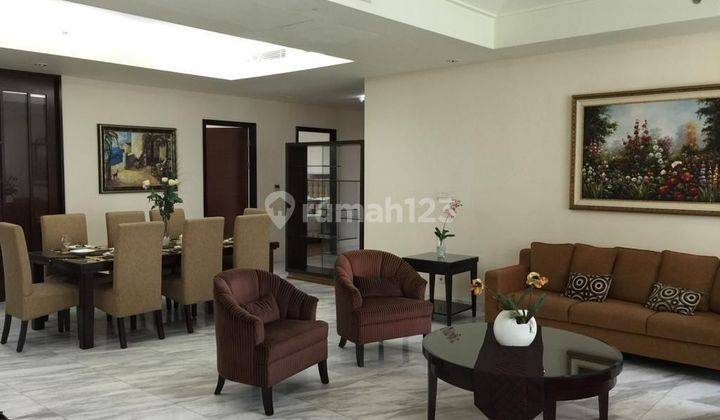 Dijual Apartemen The Peak Sudirman, 232m2,  Tower Regis, 3br, 3bath, Furnished, View Pool 2