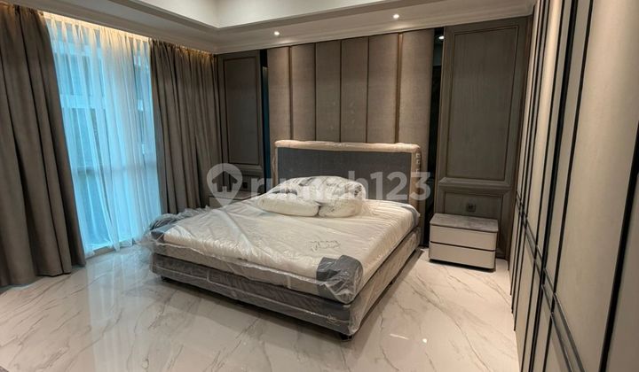 Dijual Apartement St. Moritz, Brand New, Tower New Presidential, Luas 387m2, Furnished 2