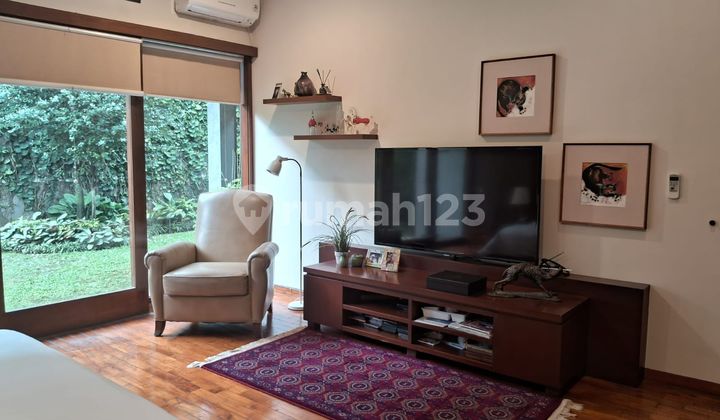 Rumah bagus asri dalam kompleks